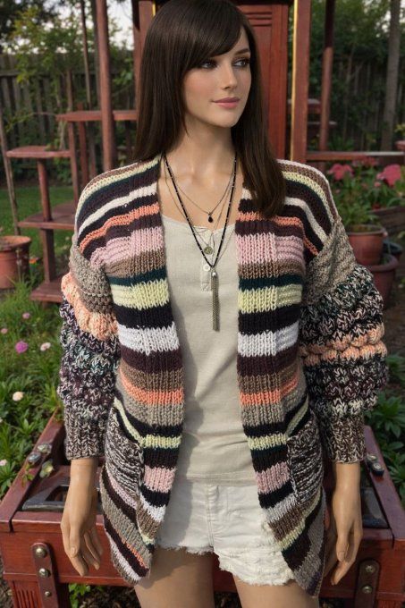 Cardigan multicolore rayé fait main, coupe ample