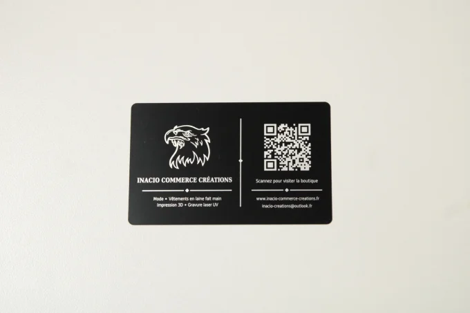 Cartes de visite en métal noir personnalisées – gravure laser dès 10 pièces