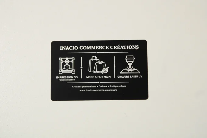 Cartes de visite en métal noir personnalisées – gravure laser dès 10 pièces