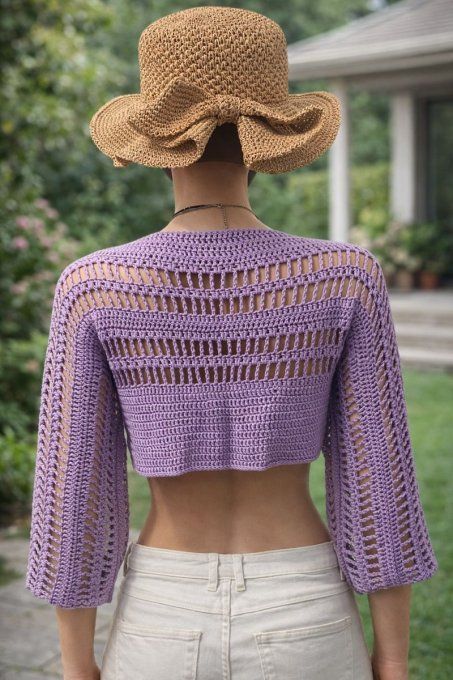 Crop-top crochet lavande ajouré, manches amples