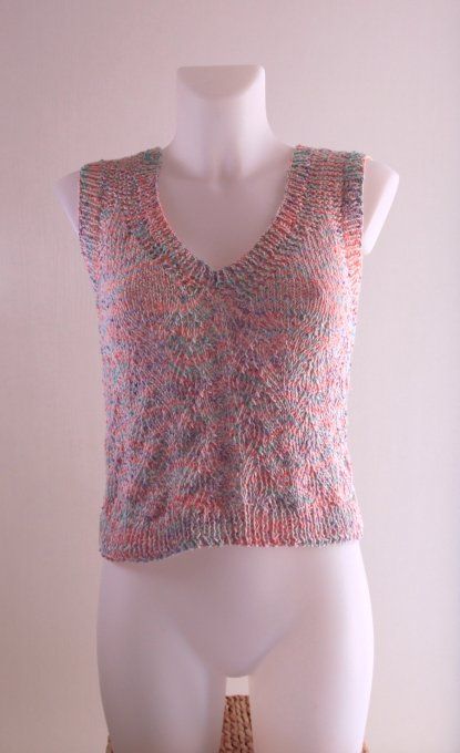 Débardeur maille pastel chinée, col V et coupe droite