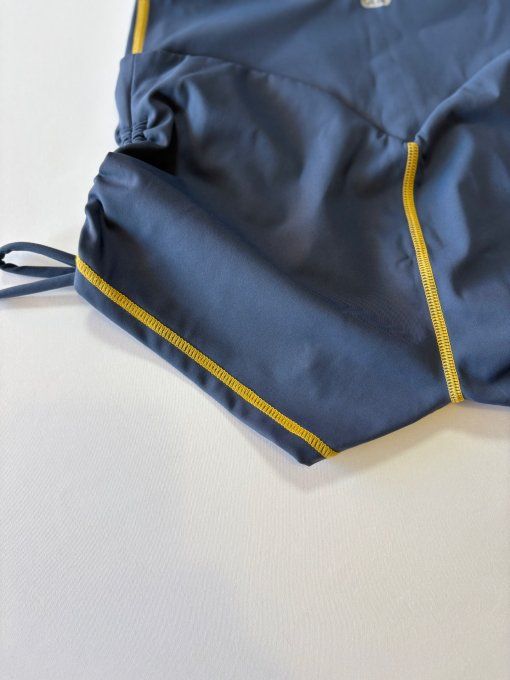 Détail bas et couture contrastée short femme bleu taille XS