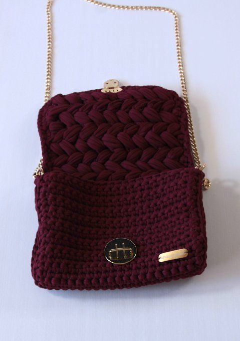 Sac bandoulière fait main vin rouge en polyester à fermoir doré