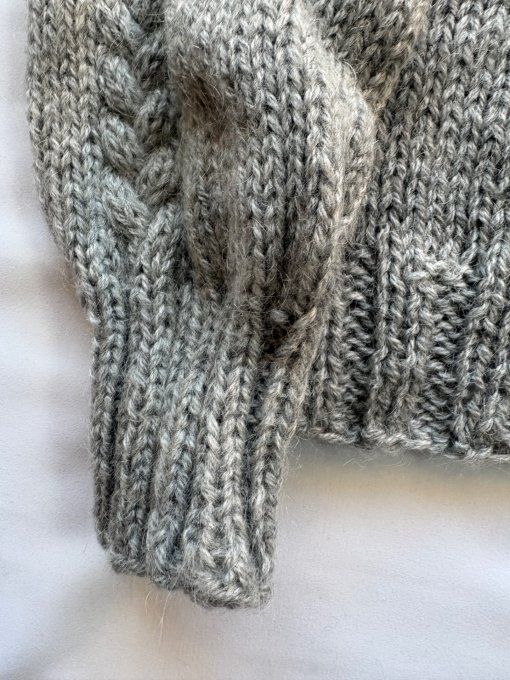 Gilet en maille grise fait main, zip central et col montant