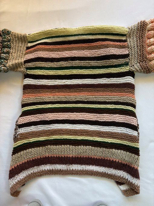 Cardigan multicolore rayé fait main, coupe ample