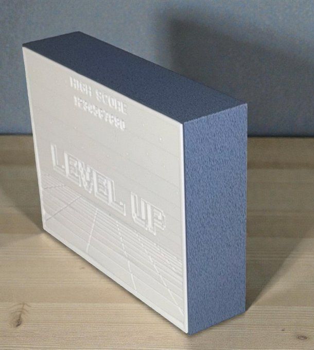 Cadre lumineux 3D “LEVEL UP” – Ambiance Gaming Rétro