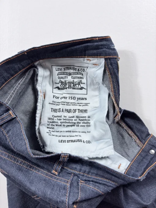 Jean Levi’s 525 femme bootcut bleu foncé W25 L32 vintage Y2K