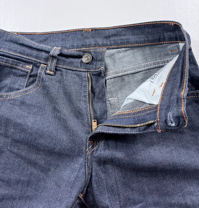 Jean Levi’s 525 femme bootcut bleu foncé W25 L32 vintage Y2K