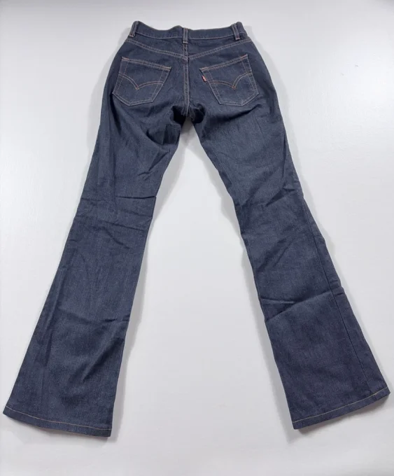 Jean Levi’s 525 femme bootcut bleu foncé W25 L32 vintage Y2K