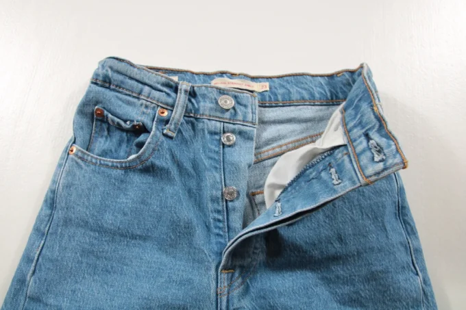 Jean femme Levi’s Premium Ribcage Straight Ankle bleu W23 L27 Fr 32
