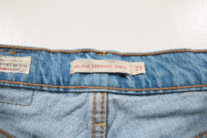 Jean femme Levi’s Premium Ribcage Straight Ankle bleu W23 L27 Fr 32