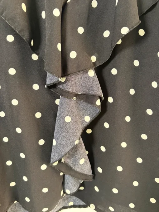 Blouse à pois volant cascade, noir, col V, manches évasées