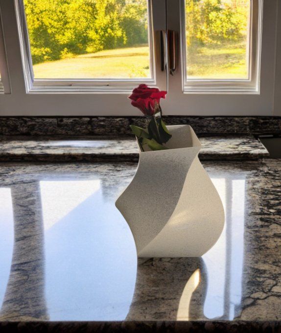 Vase design torsadé moderne – Fichier STL & 3MF