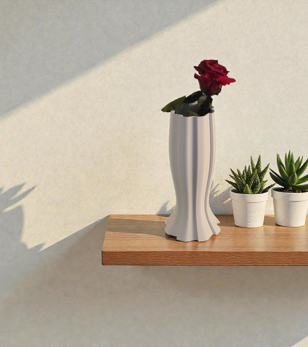 Fichier vase cannelé minimaliste — style architectural, rendu raffiné