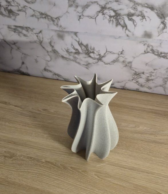 Vase sculptural organique moderne – Fichier STL & 3MF
