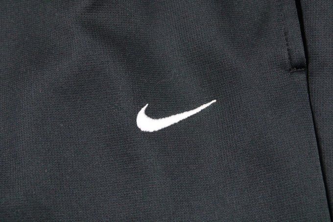 Pantalon de survêtement Nike Therma-FIT noir taille S – bas zippés