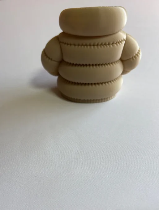 Pot à crayons doudoune beige imprimé 3D