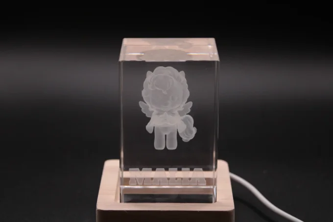 Bloc cristal personnalisé avec gravure 3D et prénom