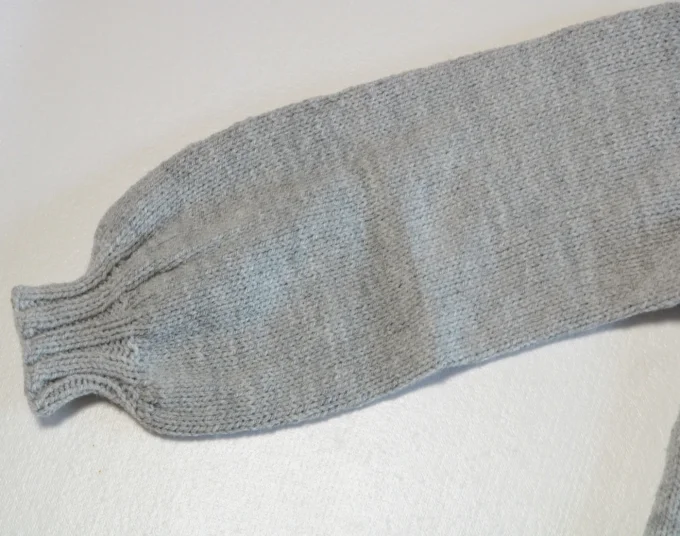 Pull col roulé femme gris fait main à motif torsadé – S/M