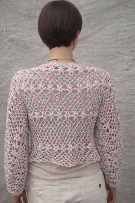Pull crochet multicolore pastel ajouré, manches bouffantes