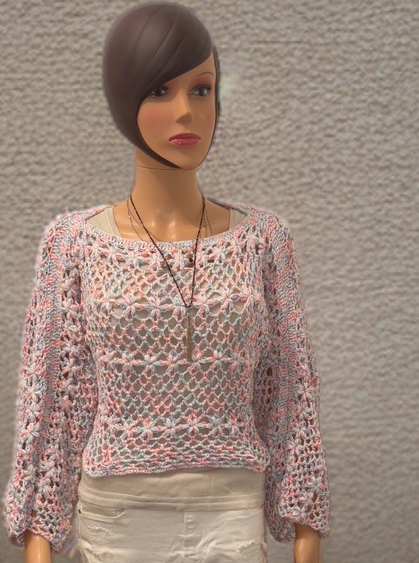 Pull crochet multicolore