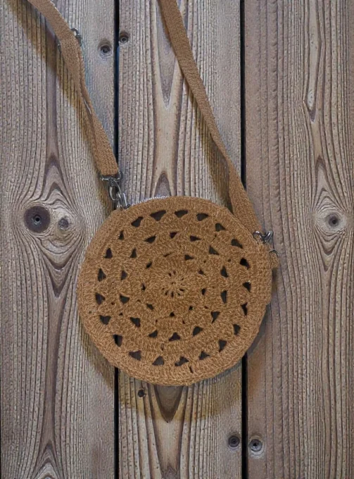 Sac rond femme en raphia au crochet camel fait main