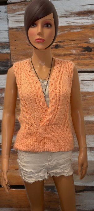 Débardeur Au Tricot Sans Manches