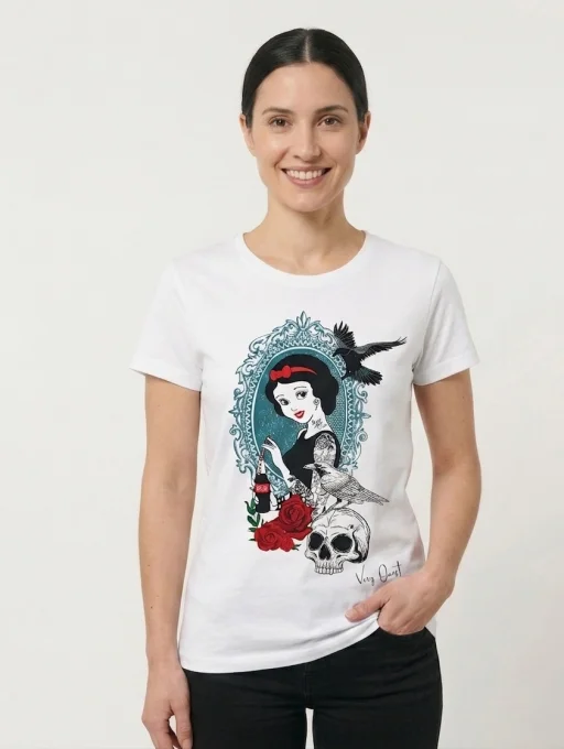 Mise en situation portée du t-shirt femme blanc imprimé taille M