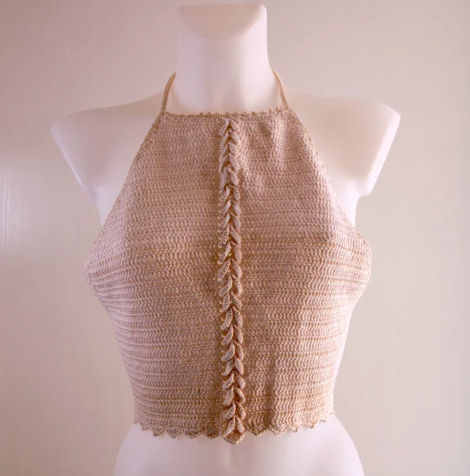 Top triangle tricoté écru, maille fine dos nu à nouer