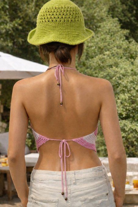 Top triangle tricoté rose & écru, motif chevrons