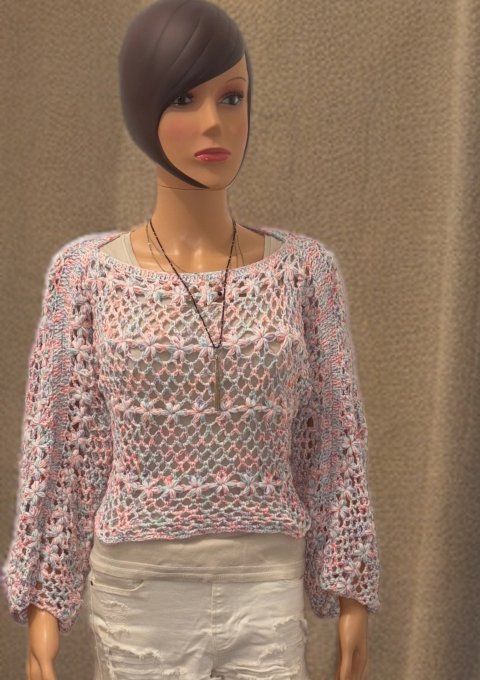 Pull crochet multicolore