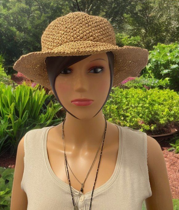 Chapeau Femme en Raphia Naturel – Réf. VC001-1